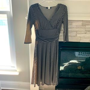 Black and white Alyn Paige New York dress